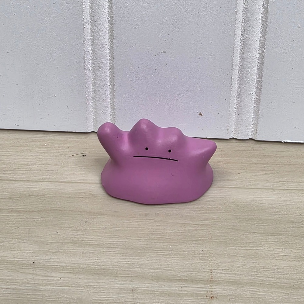 Pokemon Ditto Figure 2017 TOMY Nintendo Purple PVC Toy Figurine 1.5 Inch